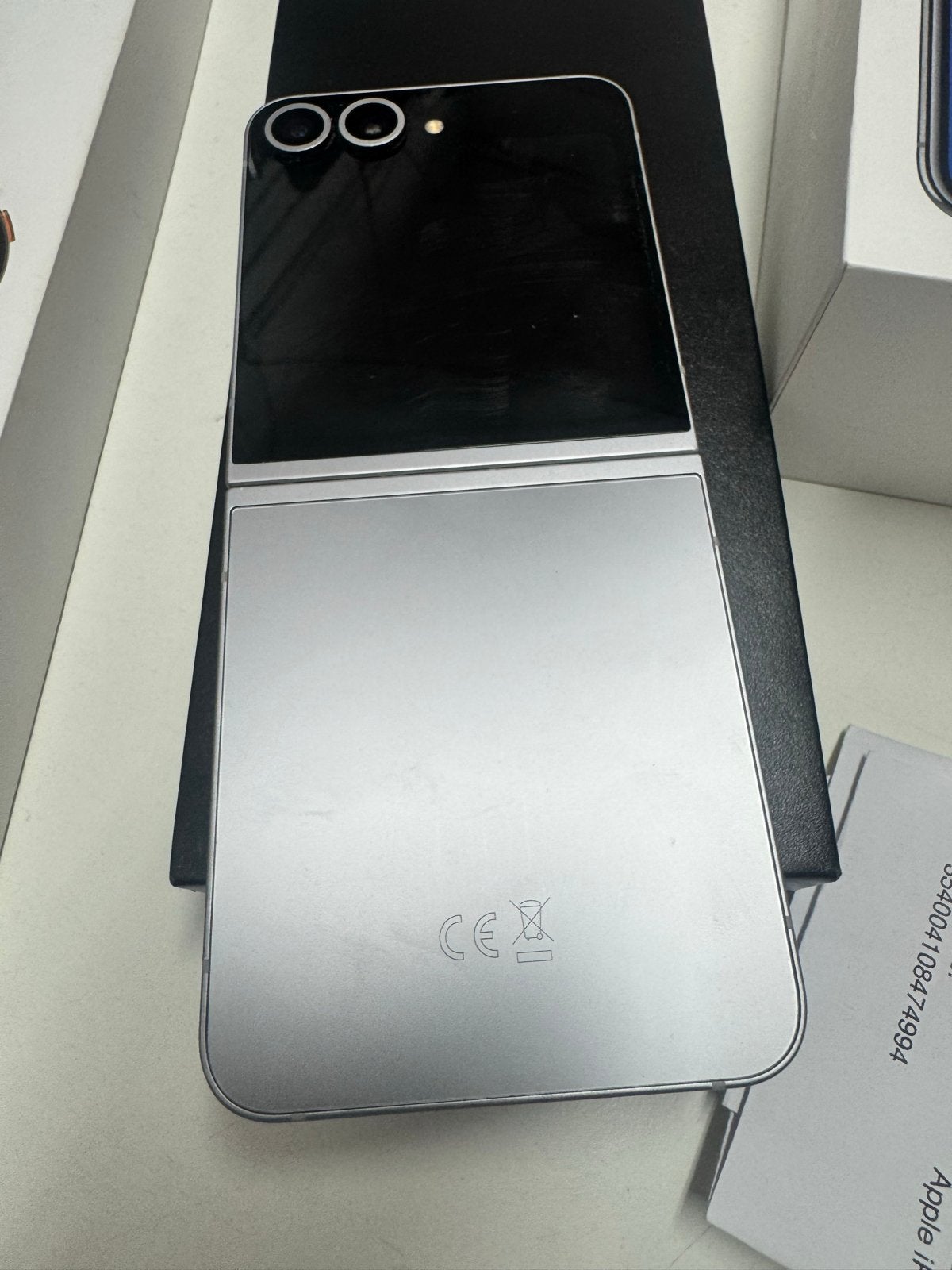 Samsung Galaxy Z Flip 6 Zo goed als nieuw met horloge, Ophalen, Touchscreen, Zo goed als nieuw, Zonder simlock
