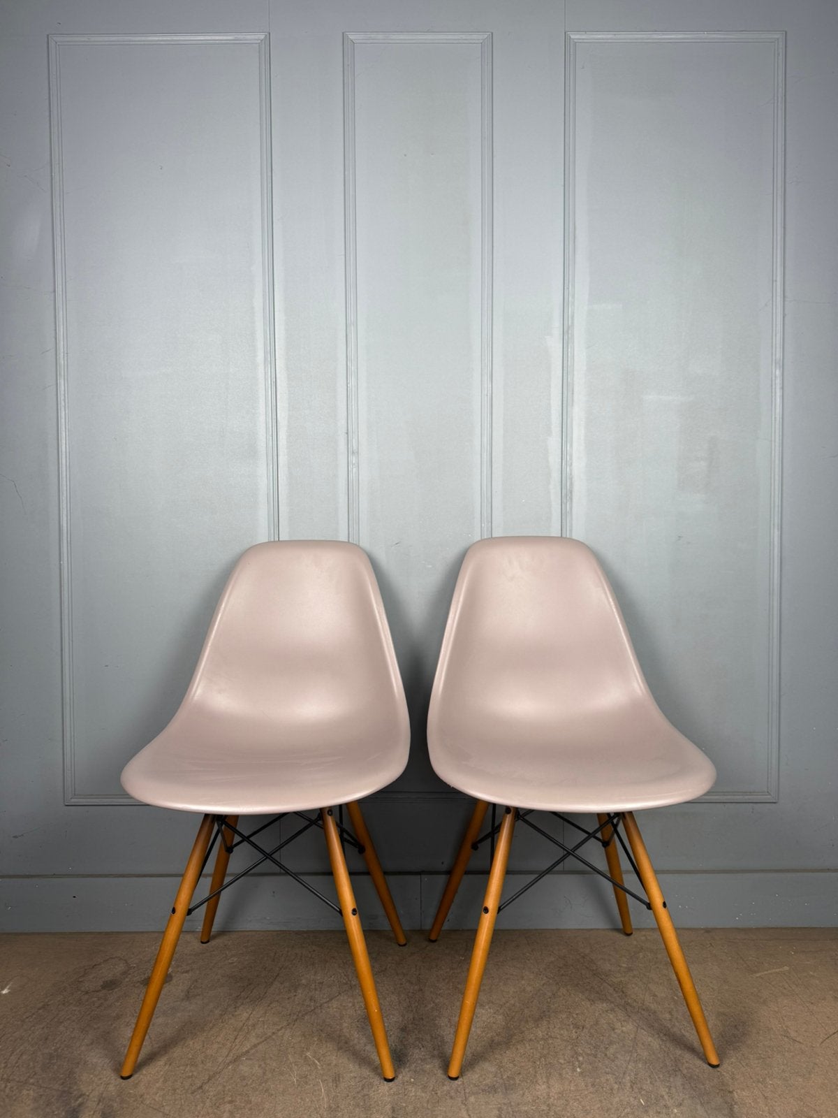 6 Vitra Eames DSW design stoelen, Huis en Inrichting, Stoelen, Zo goed als nieuw, Vijf, Zes of meer stoelen, Hout, Kunststof, Grijs