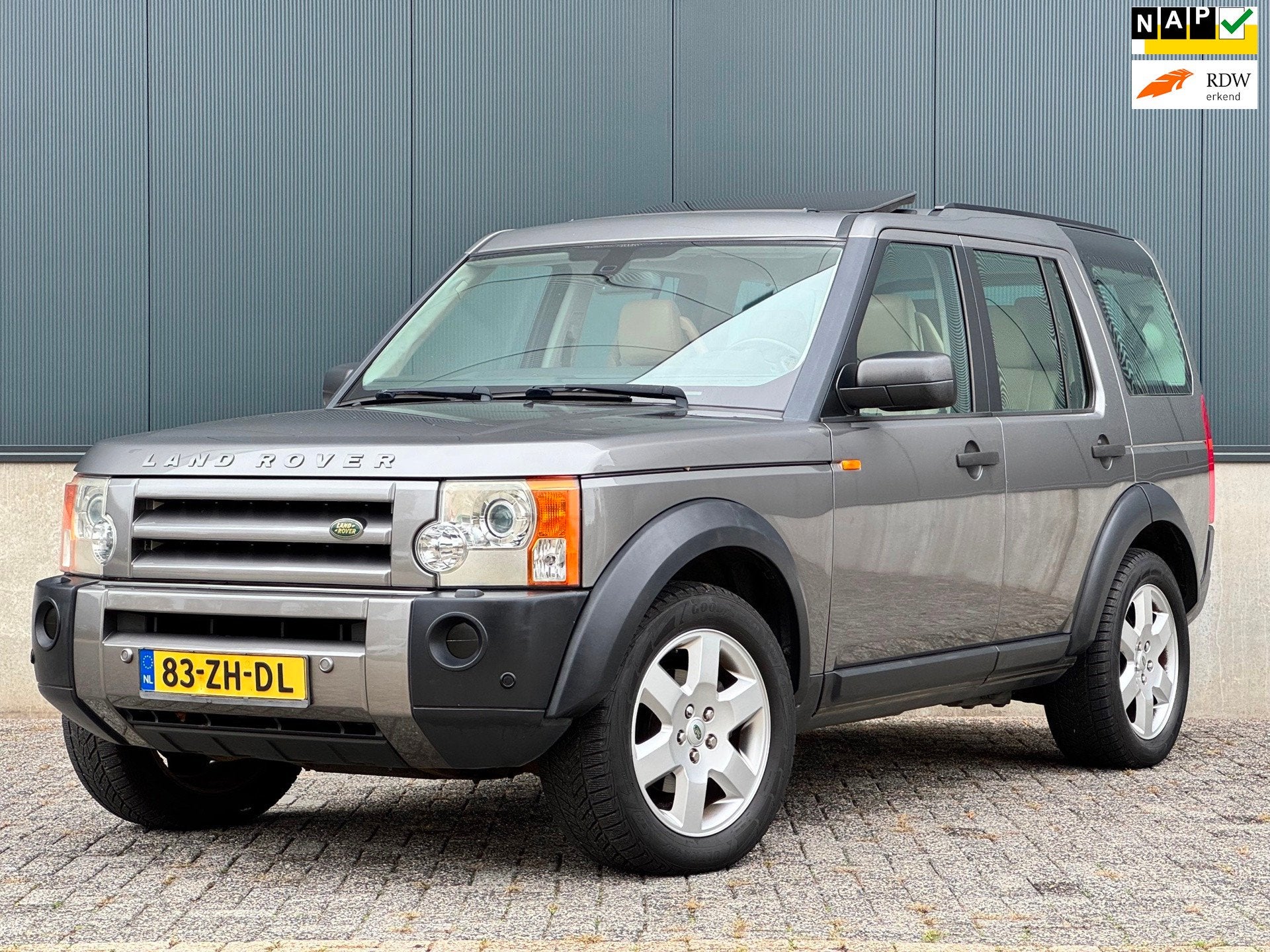 Land Rover Discovery 2.7 TdV6 HSE Premium Pack|7PERS|AUT|PAN, Auto's, Dealer onderhouden, 313 €/maand, 190 pk, Bedrijf