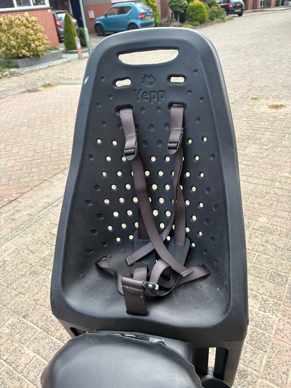 Thule Yepp maxi Achterzitje Fiets - Zwart, Fietsen en Brommers, Ophalen, Achterzitje, 9 t/m 36 kg, Gebruikt