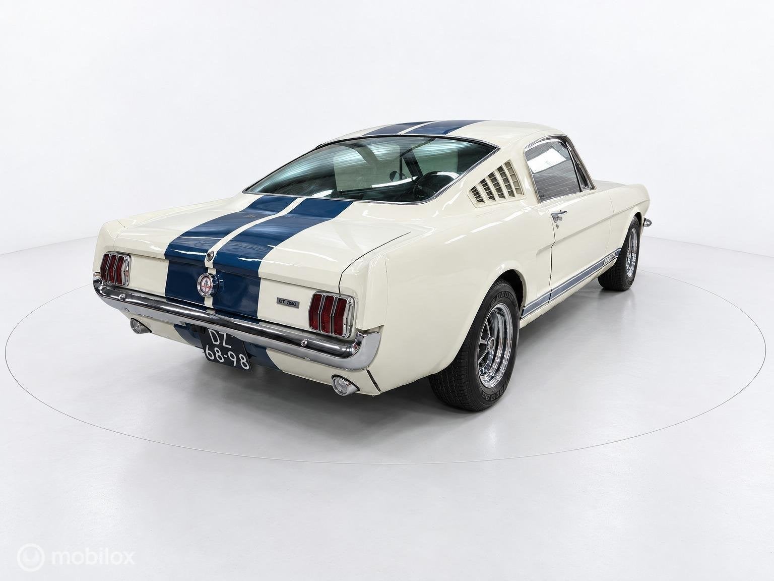 Ford Mustang Fastback 2+2 V8, Handgeschakeld, GT350 Clone, foto 3