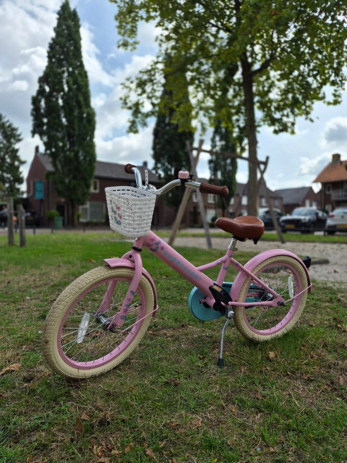 22 inch Meisjes kinder fiets, Fietsen en Brommers, Fietsen | Kinderfietsjes, Ophalen, Zo goed als nieuw, Terugtraprem, 20 inch of meer