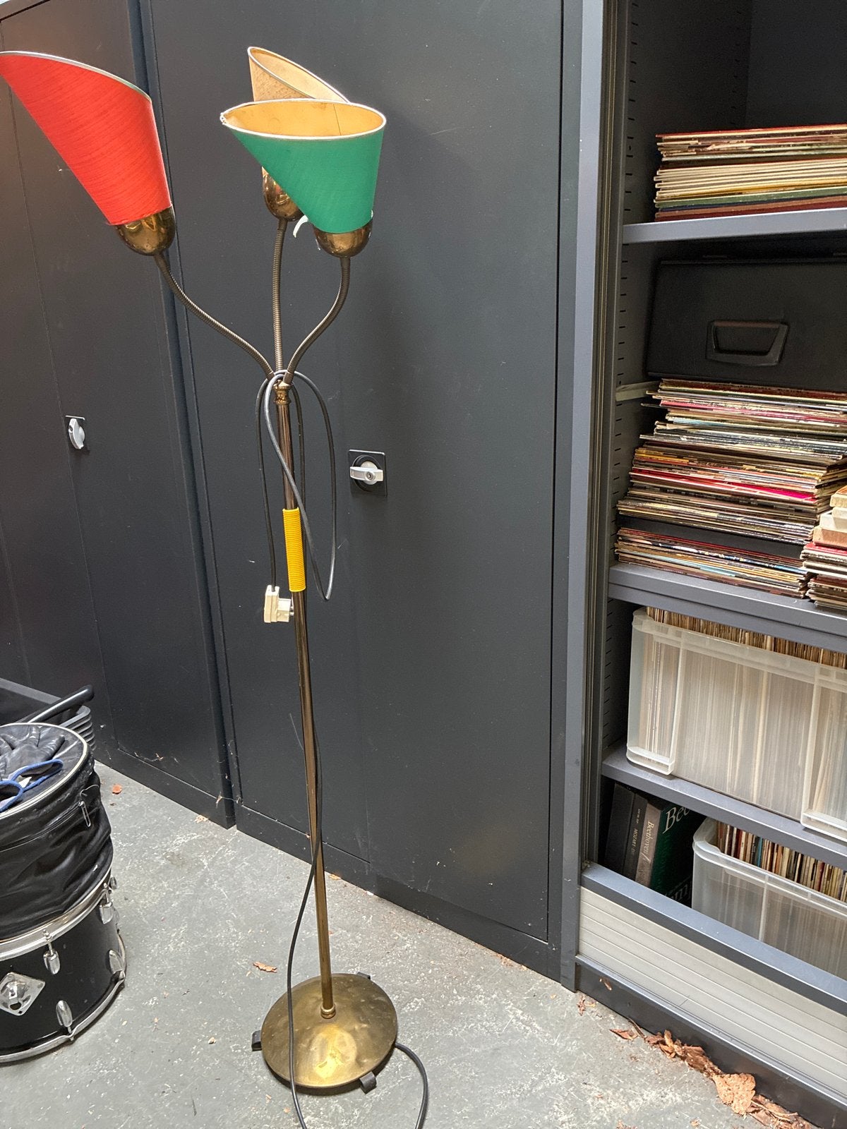 Vintage Vloerlamp met Drie Gekleurde Kappen, Antiek en Kunst, Ophalen