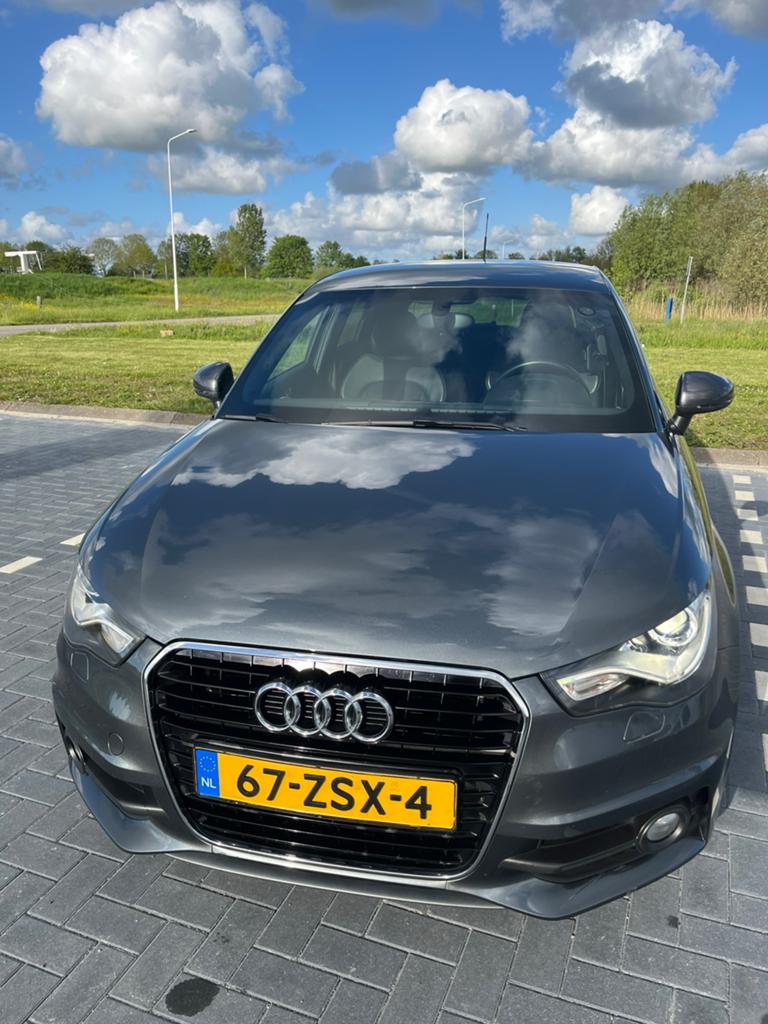 Audi A1 Sportback (5-deurs, Hatchback), Automaat, Euro 5, A1, Zwart