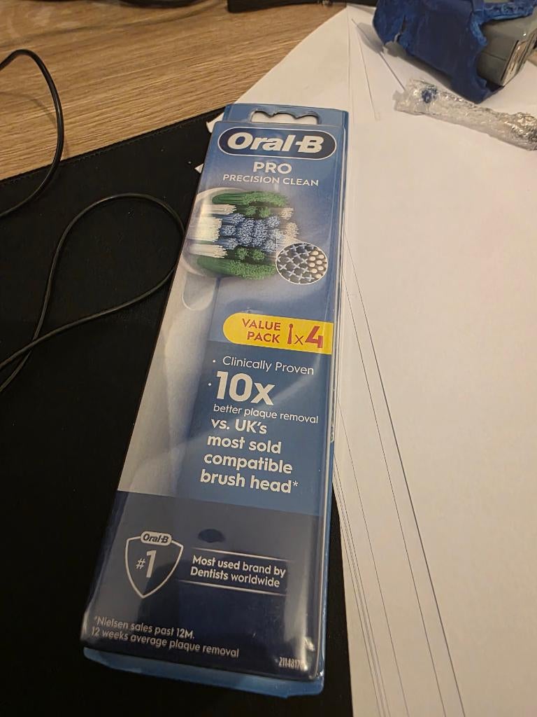 oral B pro, Sieraden, Tassen en Uiterlijk, Uiterlijk | Mondverzorging, Ophalen of Verzenden, Nieuw, Tandenborstel