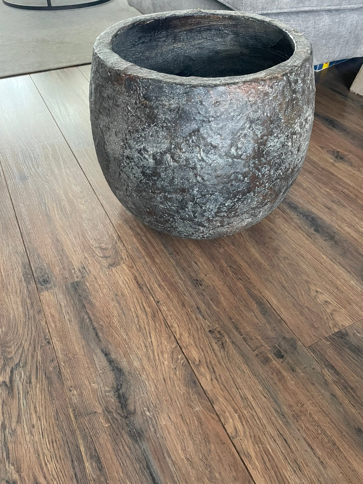 Grijze grote pot, Rond, Binnen, Zo goed als nieuw, Minder dan 40 cm