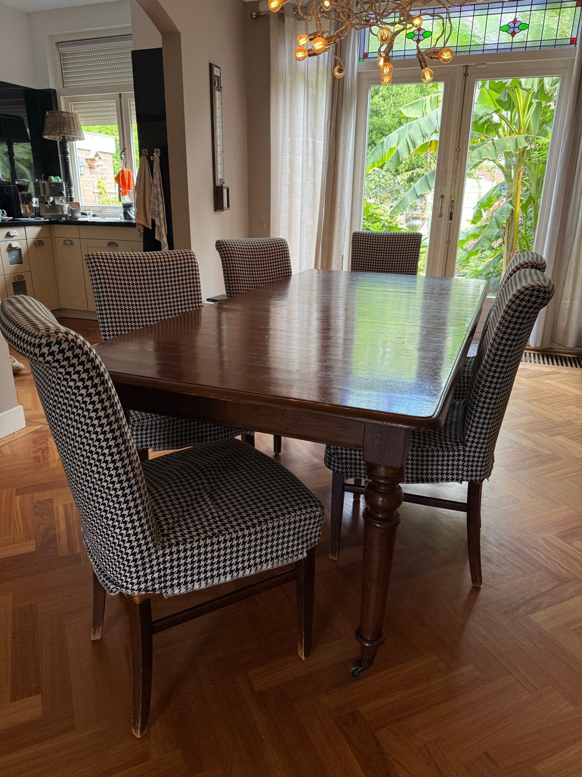 Uitschuifbare eettafel met zwengel, massief hout, Antiek en Kunst, Ophalen