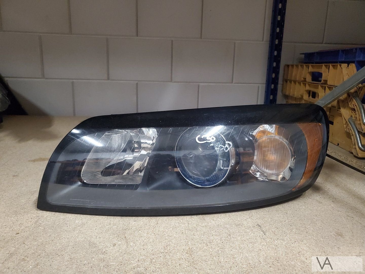 Volvo C30 koplamp links XENON 2006 - 2010 30657178 €200, Gebruikt, -, -, Ophalen of Verzenden