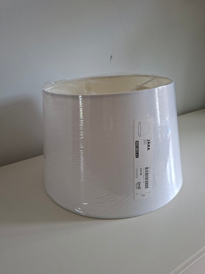 Lampenkap JARA wit IKEA 34cm NIEUW, Ophalen, Overige typen, Wit, Rond