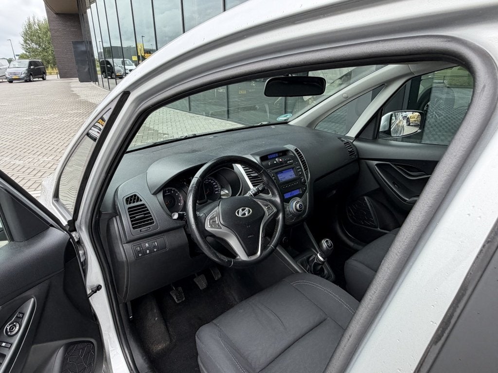 Hyundai ix20 1.4i i-Vision | Pano | Cruise | Airco, Auto's, Keurmerk '100% Onderhouden', Stof, Gebruikt, 4 cilinders