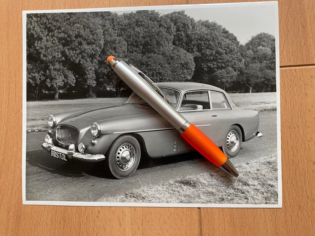 Bristol 406  -  Originele oude persfoto, Bristol Cars, Ophalen of Verzenden, Zo goed als nieuw, Overige merken