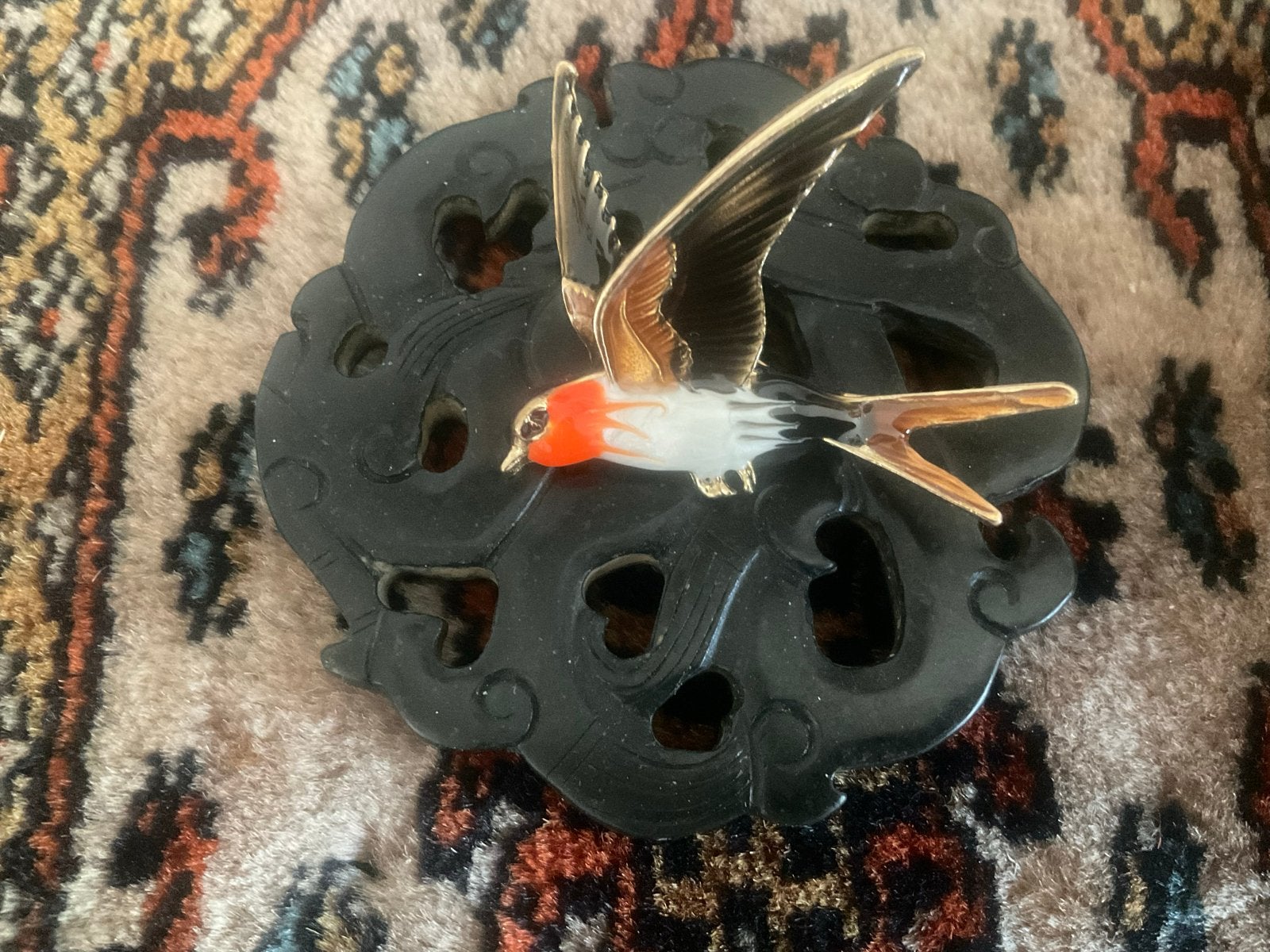 Vintage Broche Zwaluw op Zwart Ornament, Overige materialen, 4 tot 7 cm, Gebruikt, Zwart
