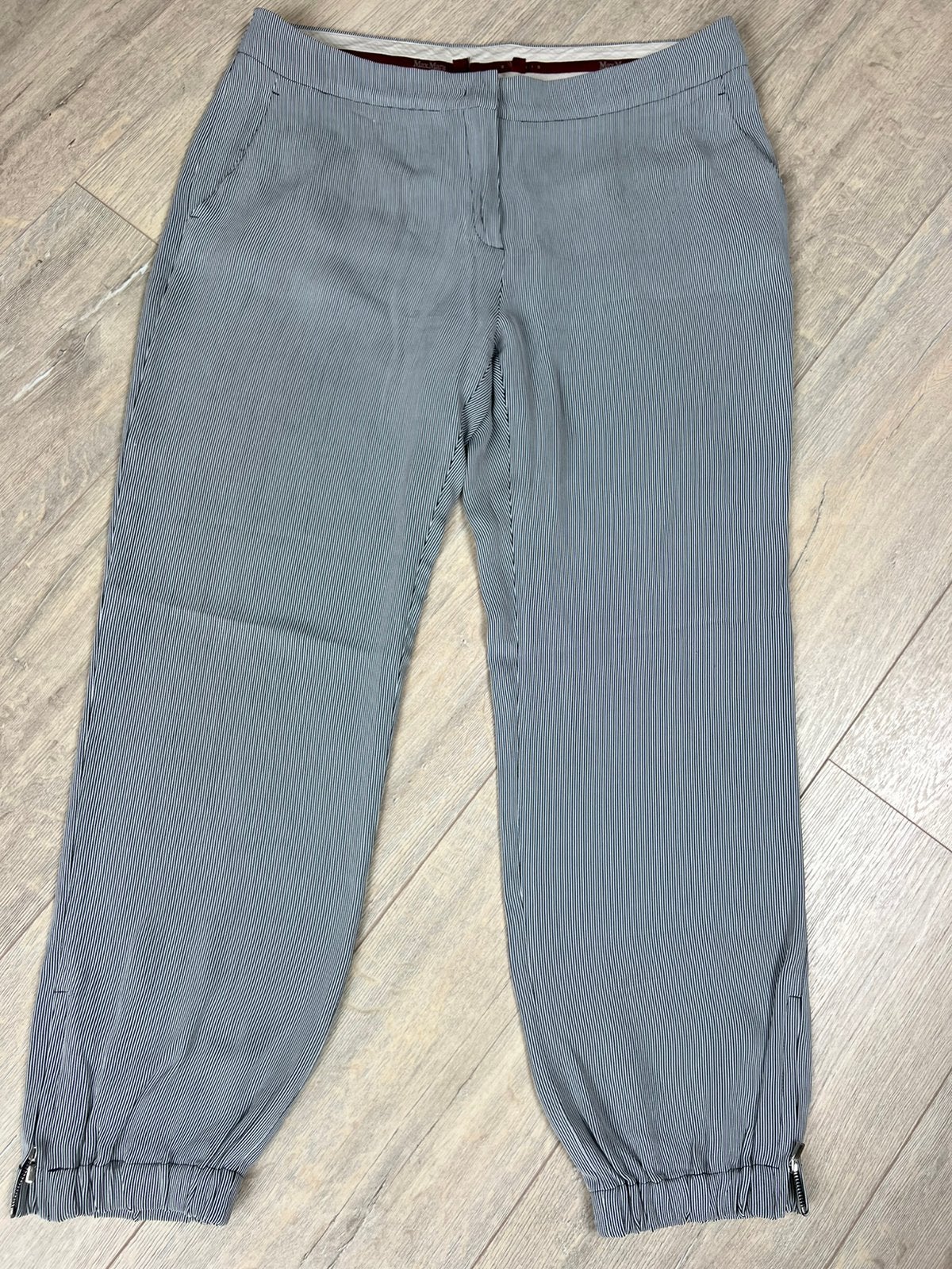 Max Mara chino streep broekje  maat 42, Kleding | Dames, Zwart, Maat 42/44 (L), Ophalen of Verzenden, Zo goed als nieuw