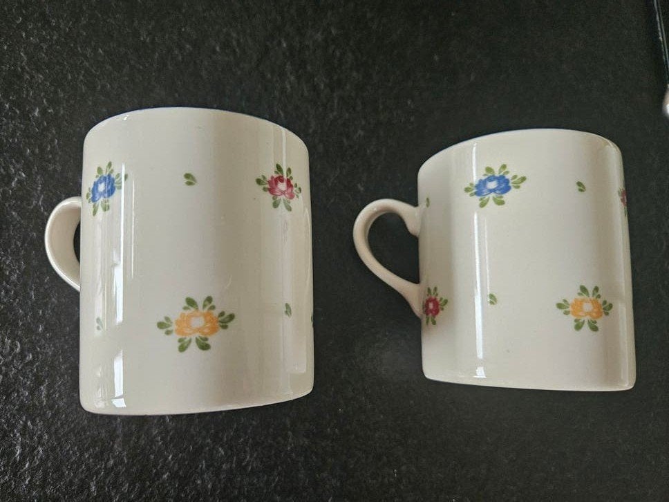 Zeller Fayencerie Petite Rose 2 mokken met bloemmotief, Ophalen of Verzenden