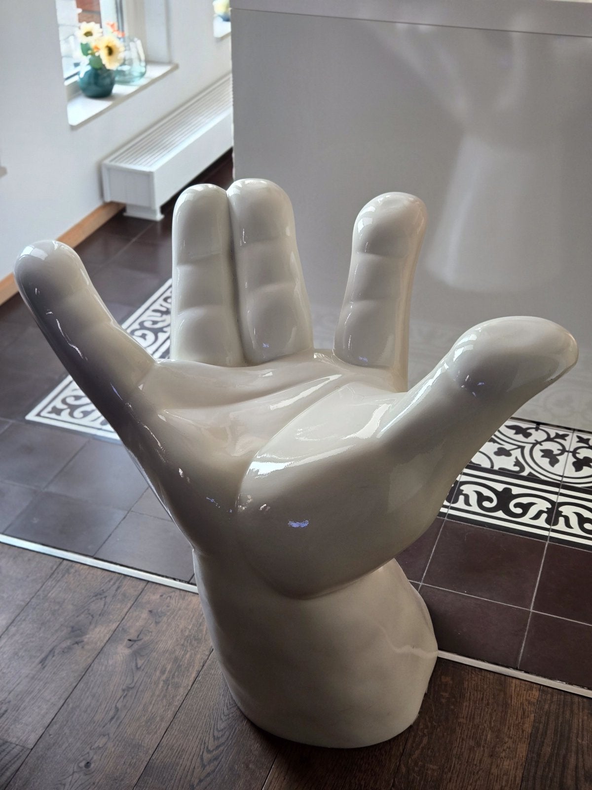 Vintage hand chair, Ophalen