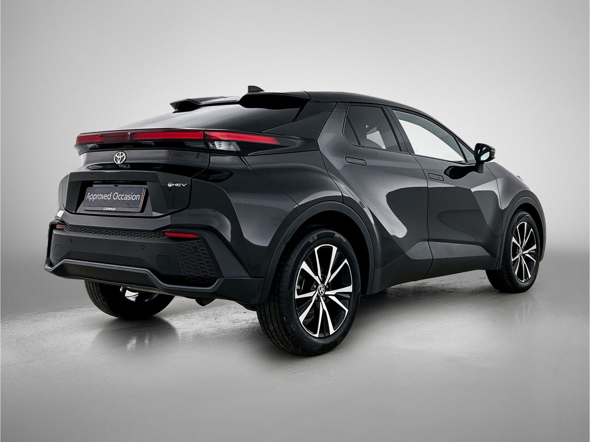 Toyota C-HR 1.8 Hybrid 140 Dynamic + Winter Pakket | BTW voe, Stof, 725 kg, 4 cilinders, Bedrijf