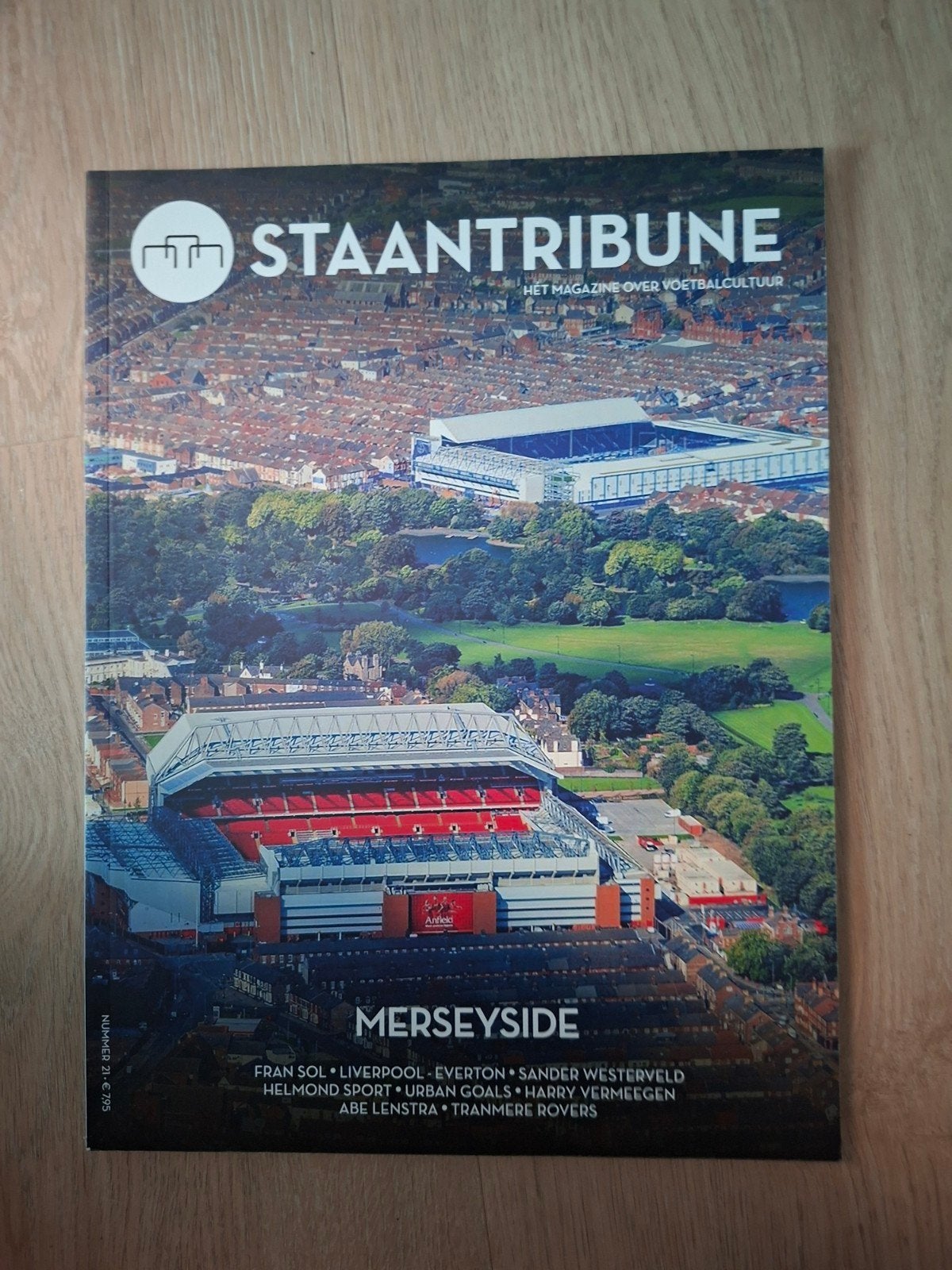 Staantribune Magazine NR 21, Verzamelen, Ophalen of Verzenden, Buitenlandse clubs, Boek of Tijdschrift