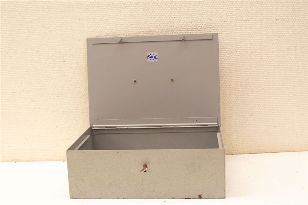 Safety metalen geldkist 38821, Minder dan 50 cm, Gebruikt, 50 tot 100 cm, Ophalen of Verzenden