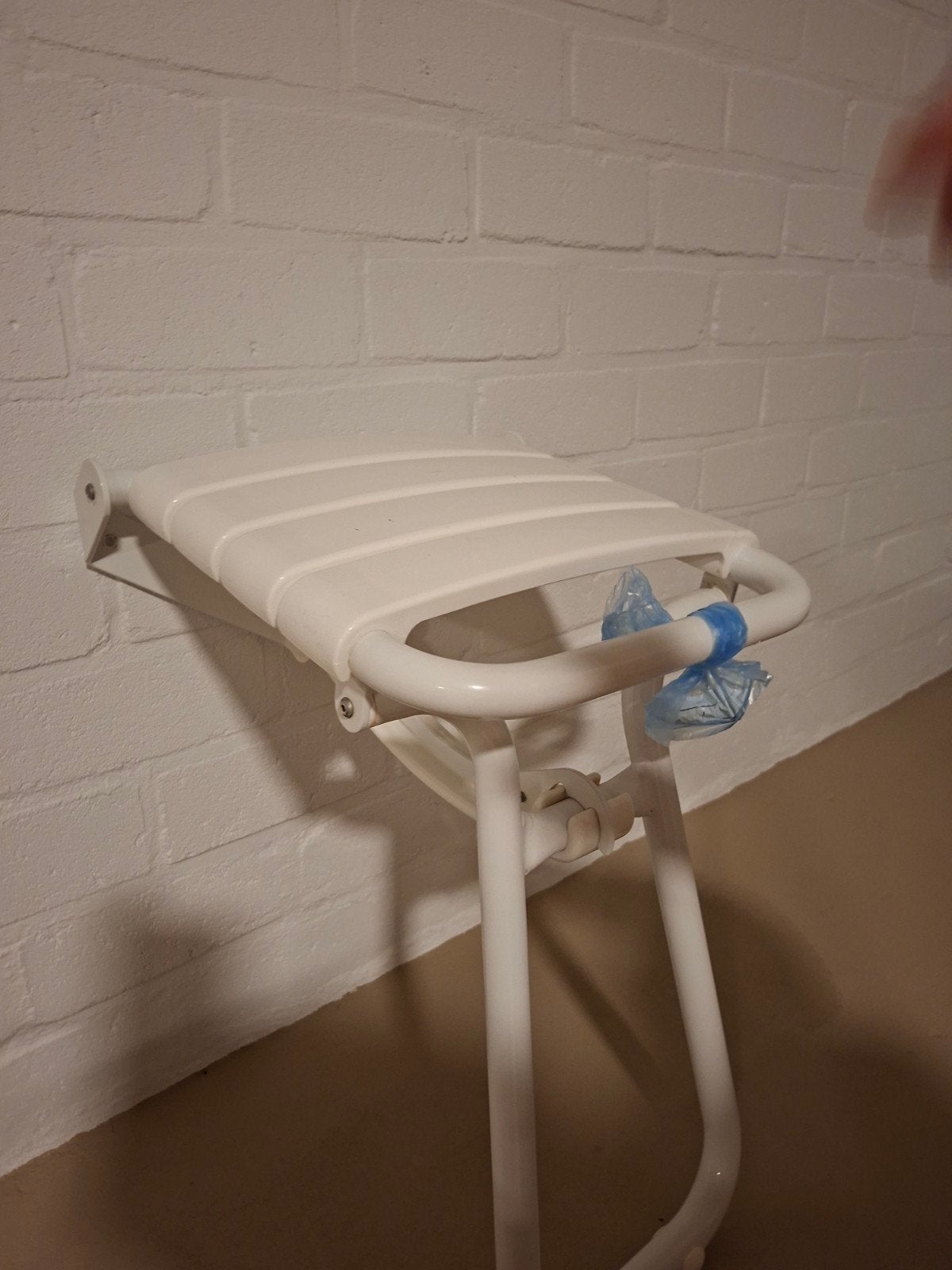Douchestoeltje, Ophalen, Zo goed als nieuw