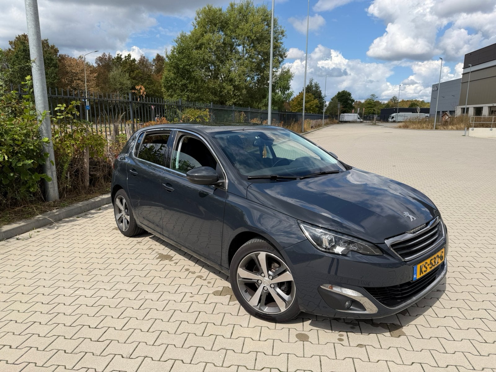 Peugeot 308 1.6 HDI 140PK 5-D 2016 Facelift Pano!, Voorwielaandrijving, 1160 kg, Stof, 4 cilinders