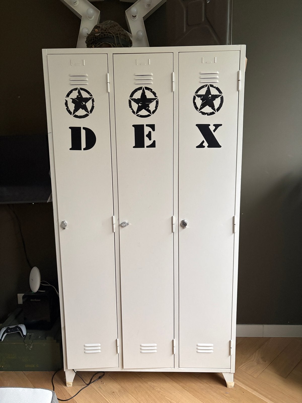 Stoere witte locker kast met 3 deuren, Ophalen, Gebruikt, 50 tot 100 cm, Metaal