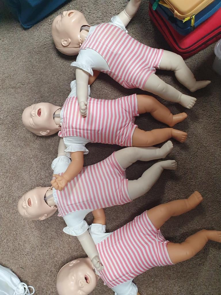 Leardal baby reanimatie poppen incl. Tas van leardal, Ophalen of Verzenden, Geboorte of Huwelijk