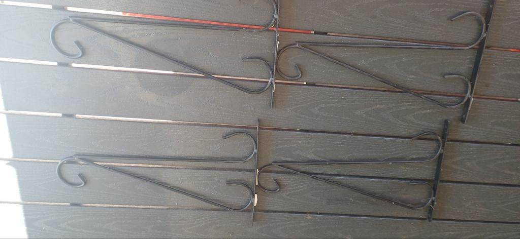 Metalen bloempotbeugels (4 stuks), Ophalen of Verzenden, Gebruikt, Metaal, Overige typen