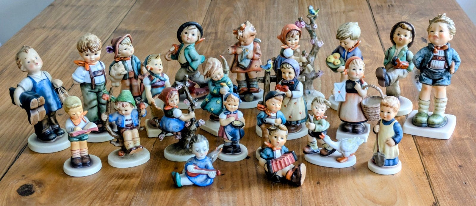 Grote collectie Goebel Hummeltjes en schemerlampje, Verzamelen, Ophalen, Gebruikt, Hummel