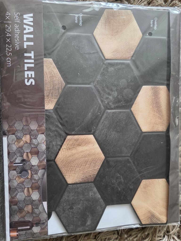 Zelfklevende wandtegels Action zwart/houtlook 6 pakken), Ophalen, Overige materialen, Wandtegels, Nieuw
