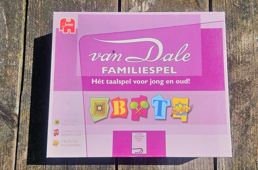 Van Dale Familiespel - Hét taalspel voor jong en oud!, Hobby en Vrije tijd, Gezelschapsspellen | Bordspellen, Ophalen, Gebruikt