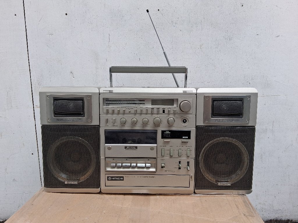 Hitachi Trk9900 ghettoblaster boombox., Audio, Tv en Foto, Ophalen of Verzenden, Niet werkend, Radio