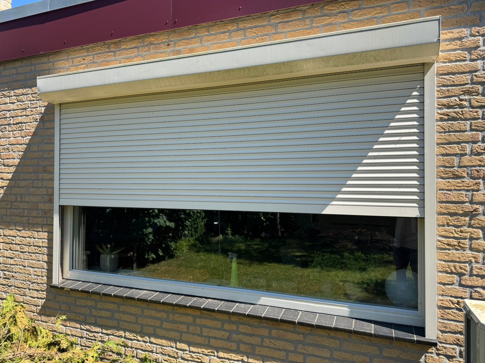 Elektrisch rolluik Verano (280 x 150), Doe-het-zelf en Verbouw, Rolluiken, Ophalen, Gebruikt, Wit, 200 cm of meer