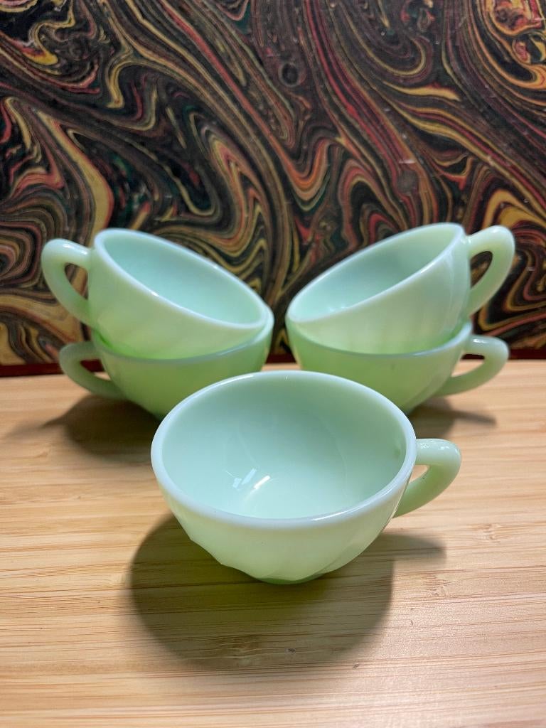 Vintage jadeite groene espresso kopjes 5 stuks, Ophalen of Verzenden, Overige stijlen, Kop(pen) en/of Schotel(s), Glas