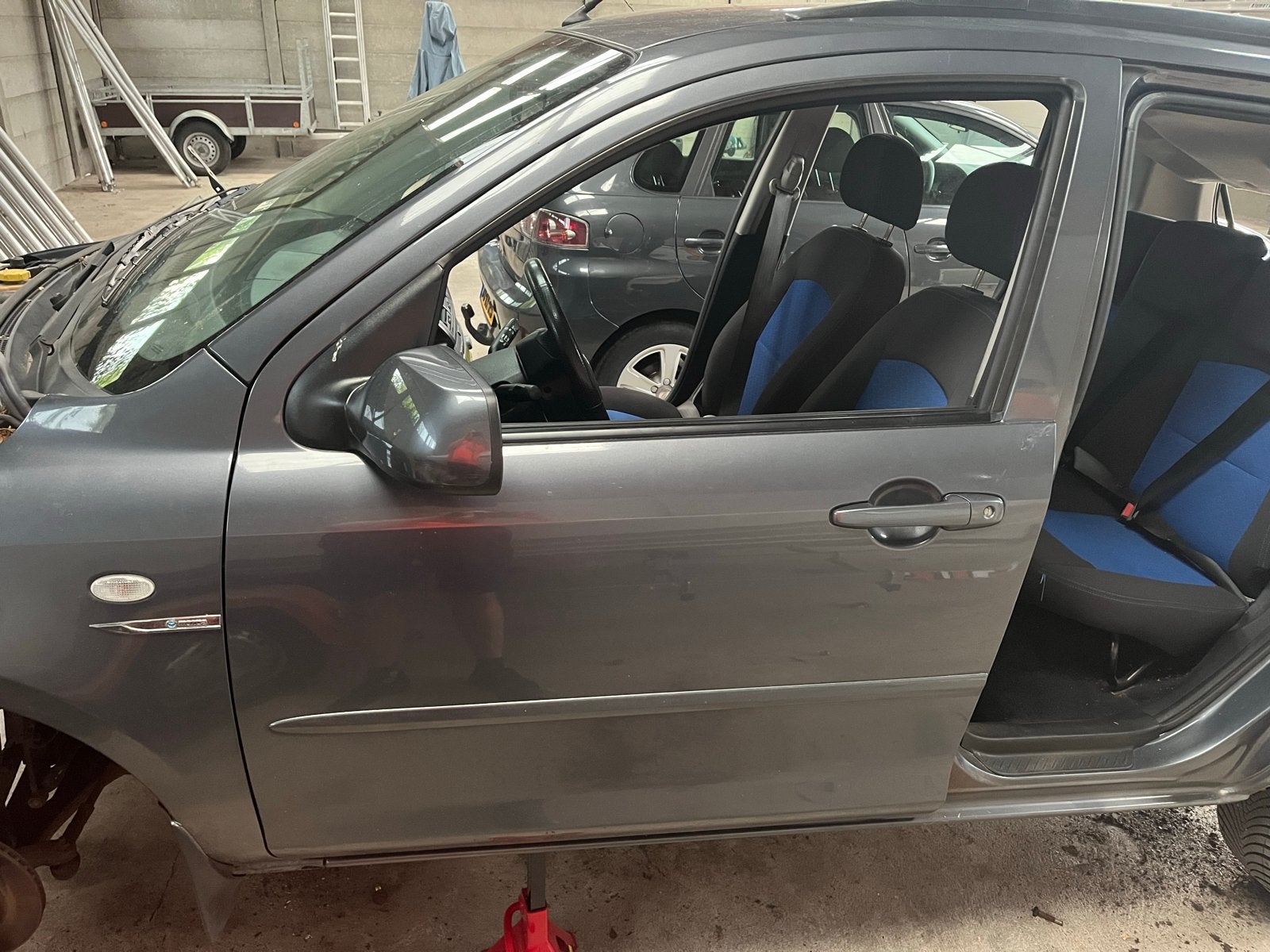 Onderdelen Mazda 2 (2004): Motorkap, achterklep, deuren, Auto-onderdelen, Gebruikt, Voor, Ophalen of Verzenden, Mazda