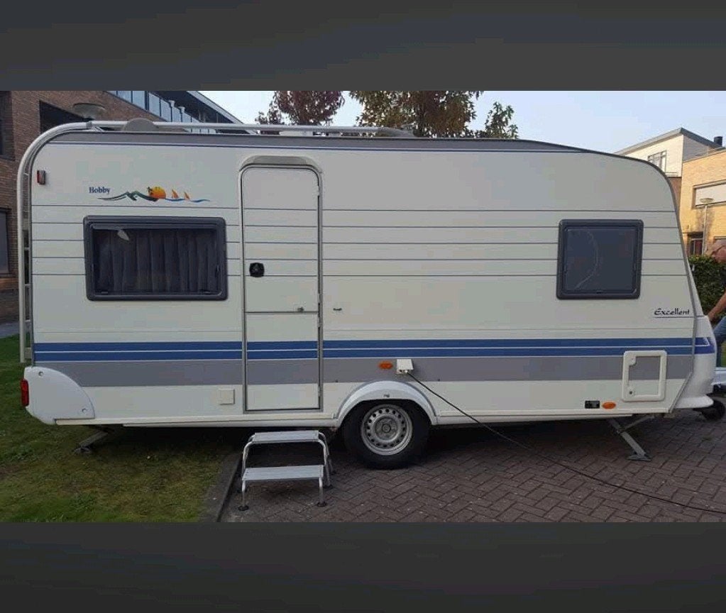 Hobby caravan bouwjaar 2002, Rondzit, Hobby, Frans bed, Kachel