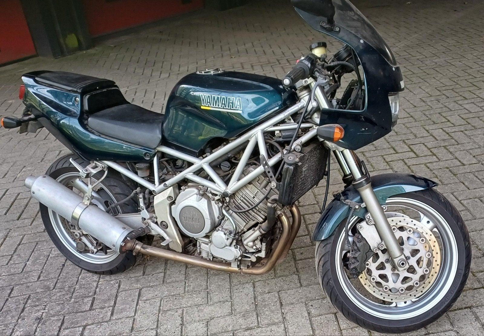 Yamaha TRX 850. In niet rijdende staat., Motoren, Ophalen, Gebruikt