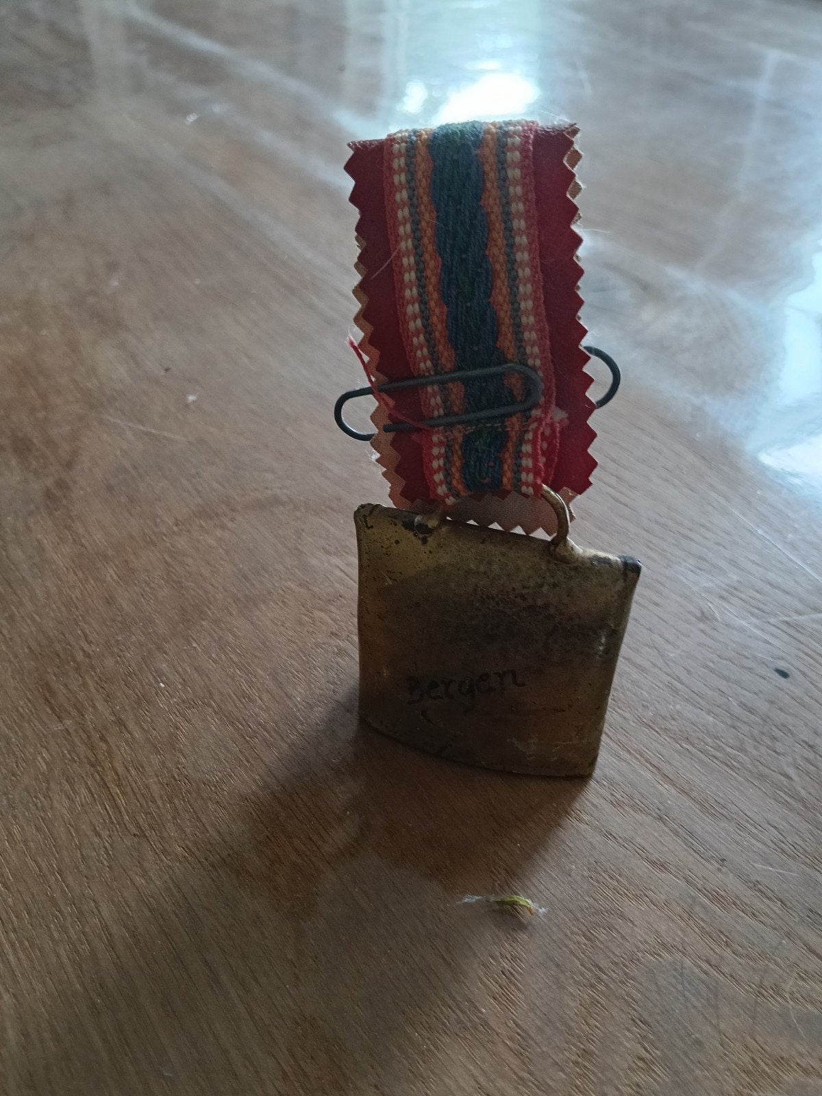 Vintage Koebel met Bergen Inscriptie en Decoratief Lint, Ophalen of Verzenden