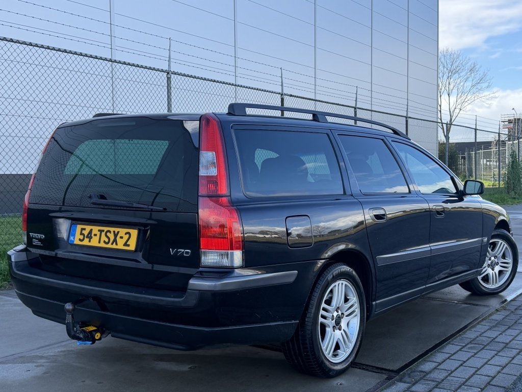 Volvo V70 2.4 140PK / Specialist / Airco / DSTC / Cruise / 2, Voorwielaandrijving, Zwart, Zwart, Euro 4