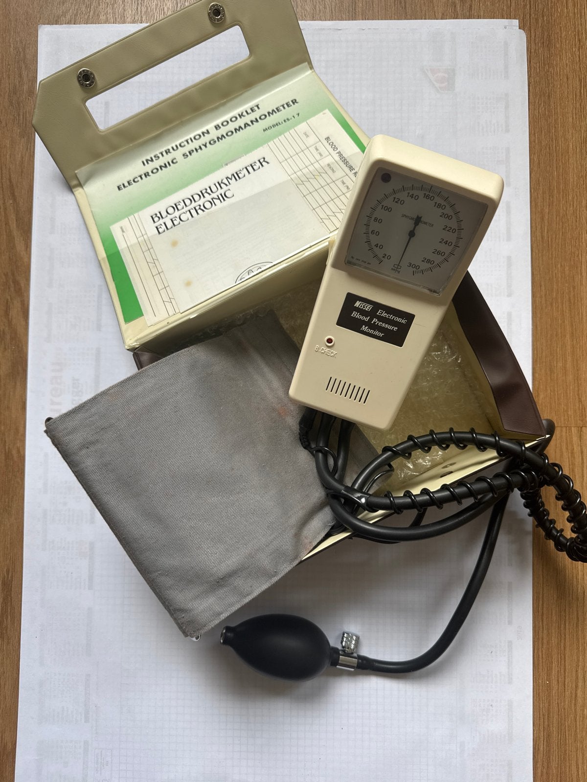 Bloeddrukmeter Nissei (1985), Ophalen of Verzenden, Gebruikt