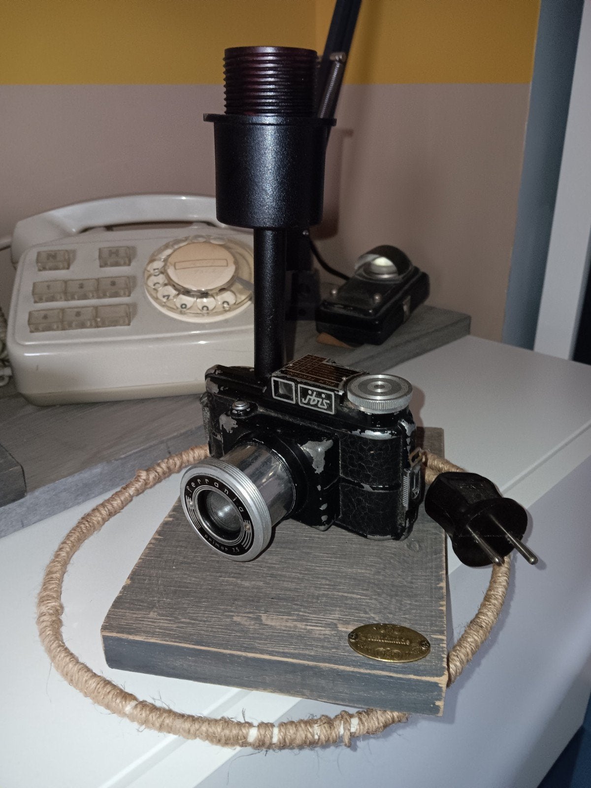 Unieke handgemaakte lamp van vintage camera, Ophalen