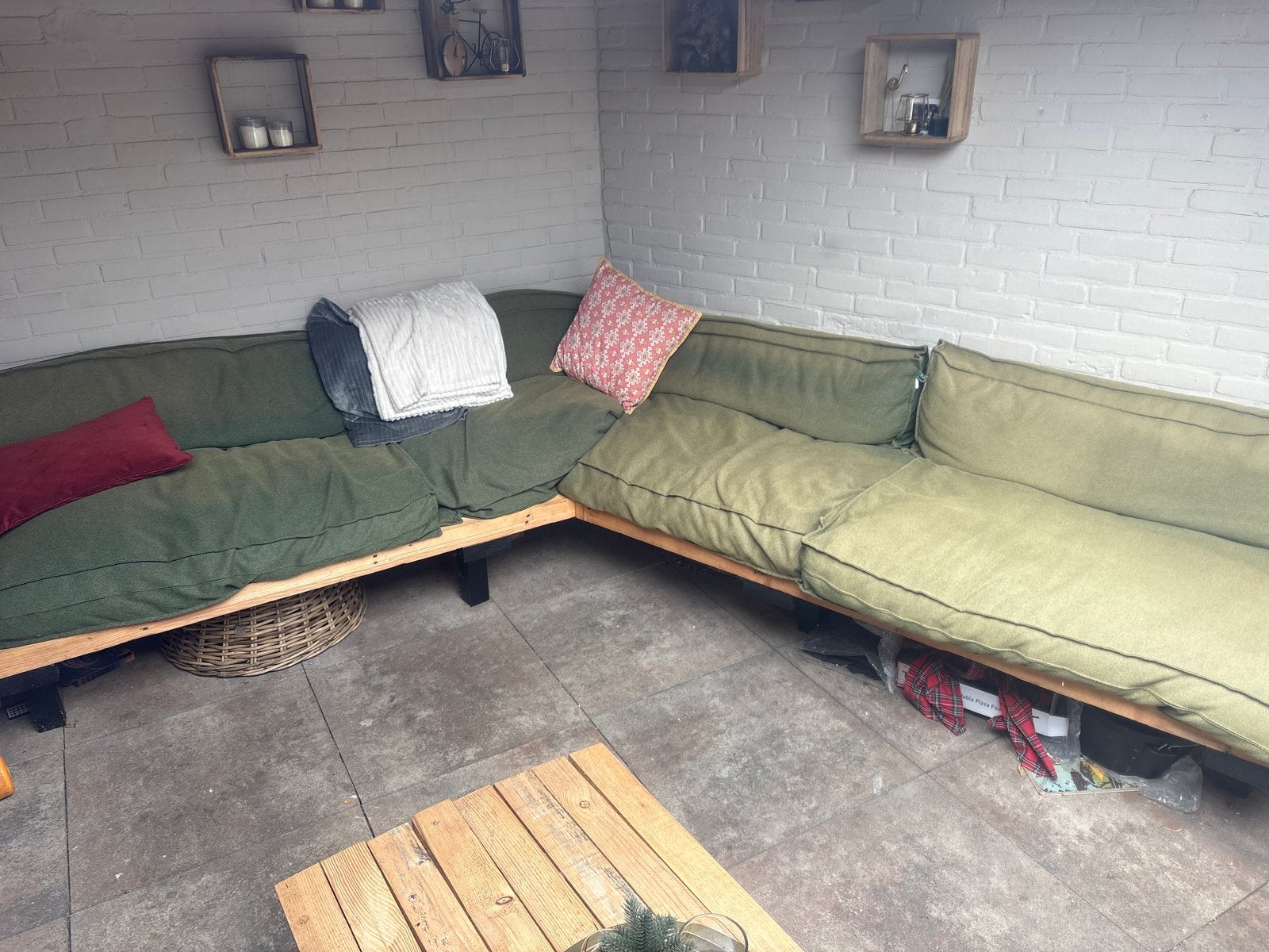 Comfortabele Hoekbank  GRATIS OPHALEN, Ophalen, Gebruikt, 100 tot 125 cm, Hoekbank