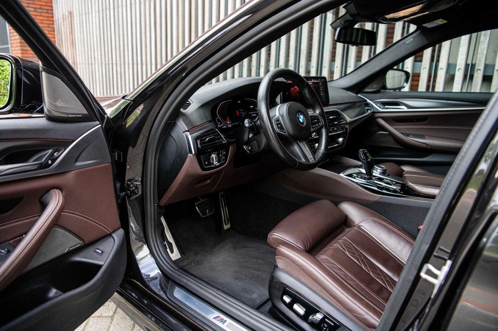 BMW 5-serie 518d AUT. High Exe. M-Sport |EX BTW/BPM| HUD|LED, Auto's, BMW, Automaat, Achterwielaandrijving, Euro 6, 4 cilinders