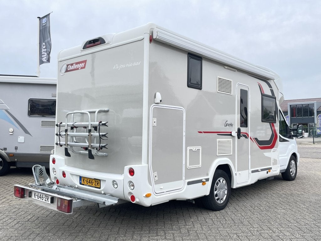 Challenger Graphite 260 LEVELSYSTEEM/AIRCO/LUCHVERING/TV, Caravans en Kamperen, Automaat, Elektrische ramen, Ford, 6 tot 7 meter