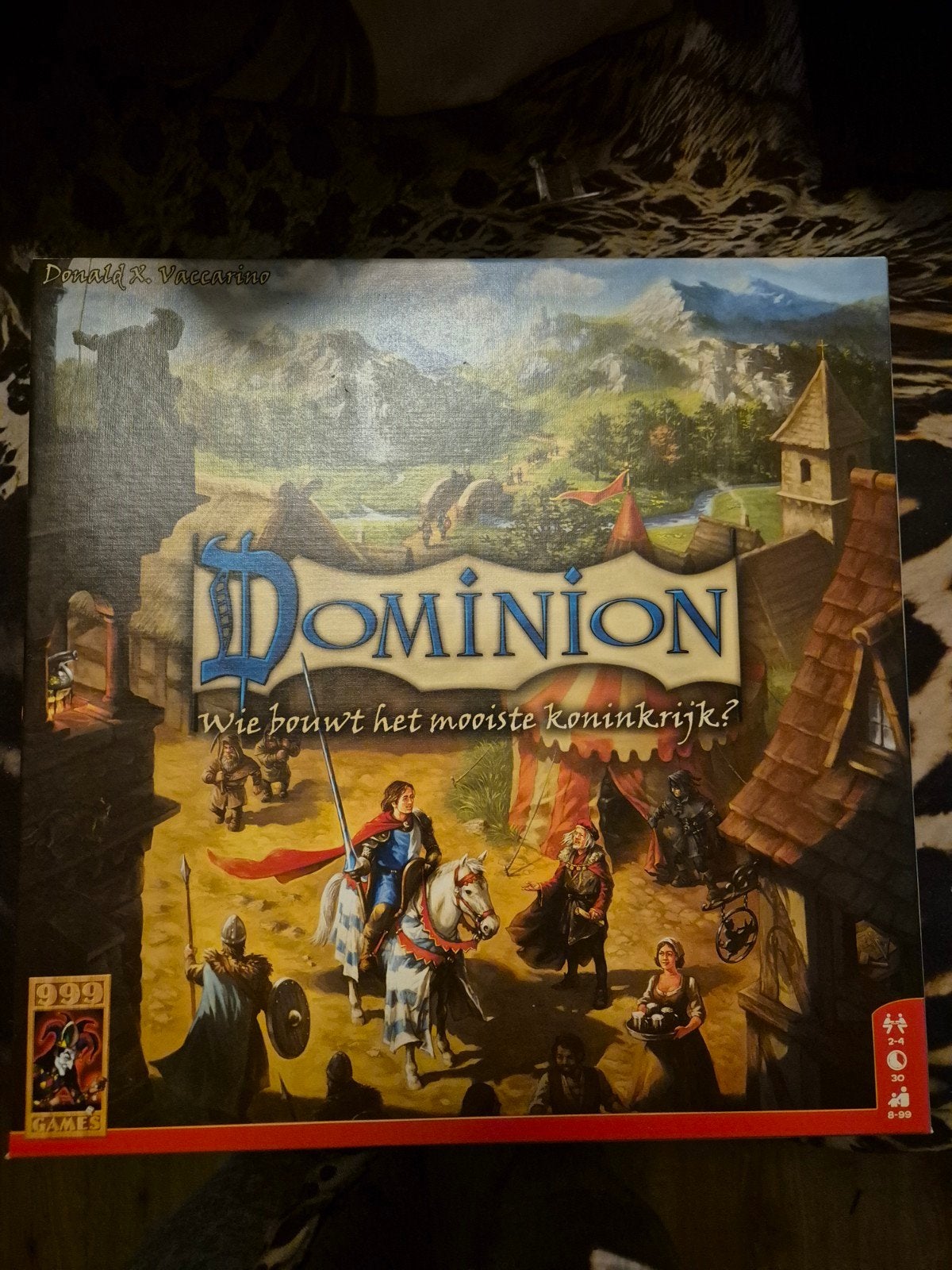 Dominion: Wie bouwt het mooiste koninkrijk?, Drie of vier spelers, Ophalen, Gebruikt, 999 Games