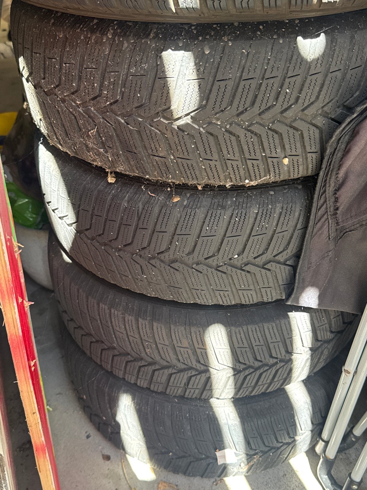 Vredestein Snowtrac 3 Winterbanden 185/65 R15 met kettingen, Auto-onderdelen, Ophalen, Gebruikt, 15 inch, Band(en)