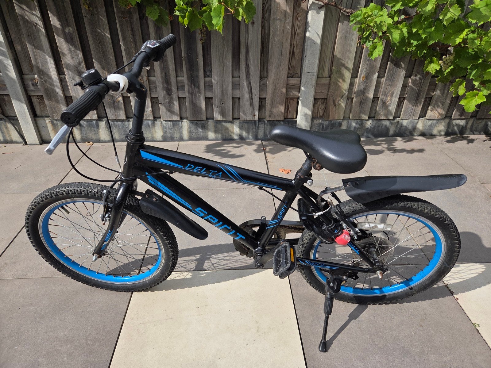 Spirit Delta kinderfiets 20 inch - Zwart/Blauw, Fietsen en Brommers, Ophalen, 20 inch of meer, Spirit Delta, Gebruikt