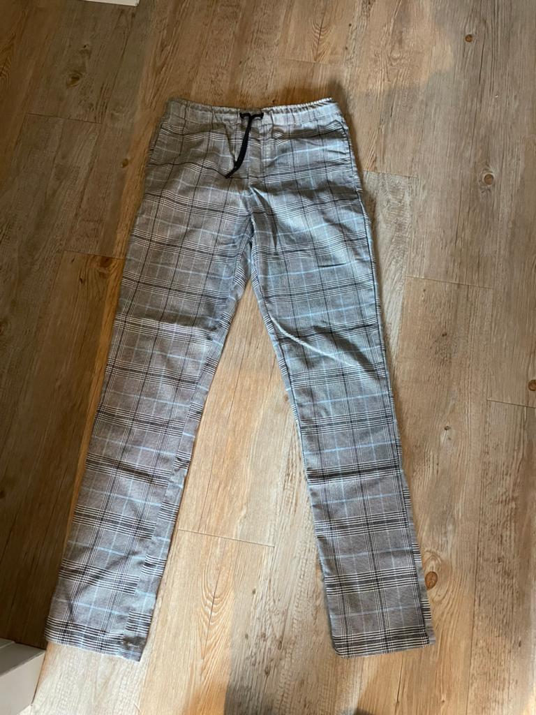 Shoeby zomerbroek grijs ruitje met zwart wit en lichtblauw, Kinderen en Baby's, Kinderkleding | Maat 164, Ophalen, Zo goed als nieuw