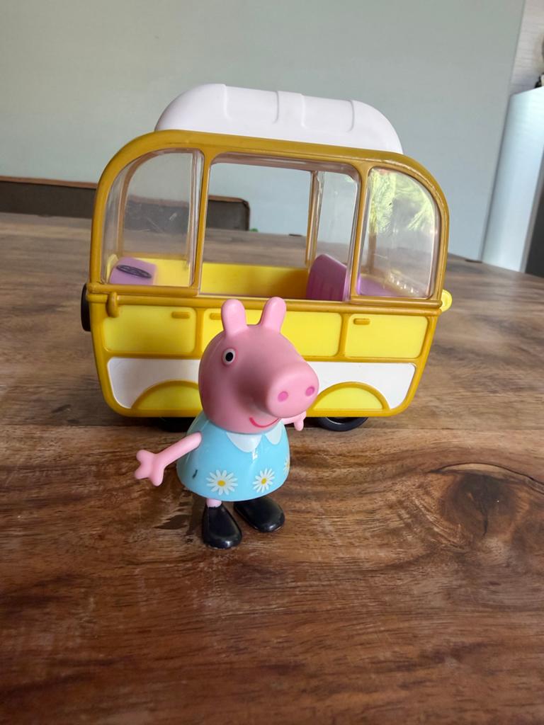 Peppa Pig Campervan met Peppa figuur, Kinderen en Baby's, Speelgoed | Speelgoedvoertuigen, Ophalen of Verzenden, Gebruikt