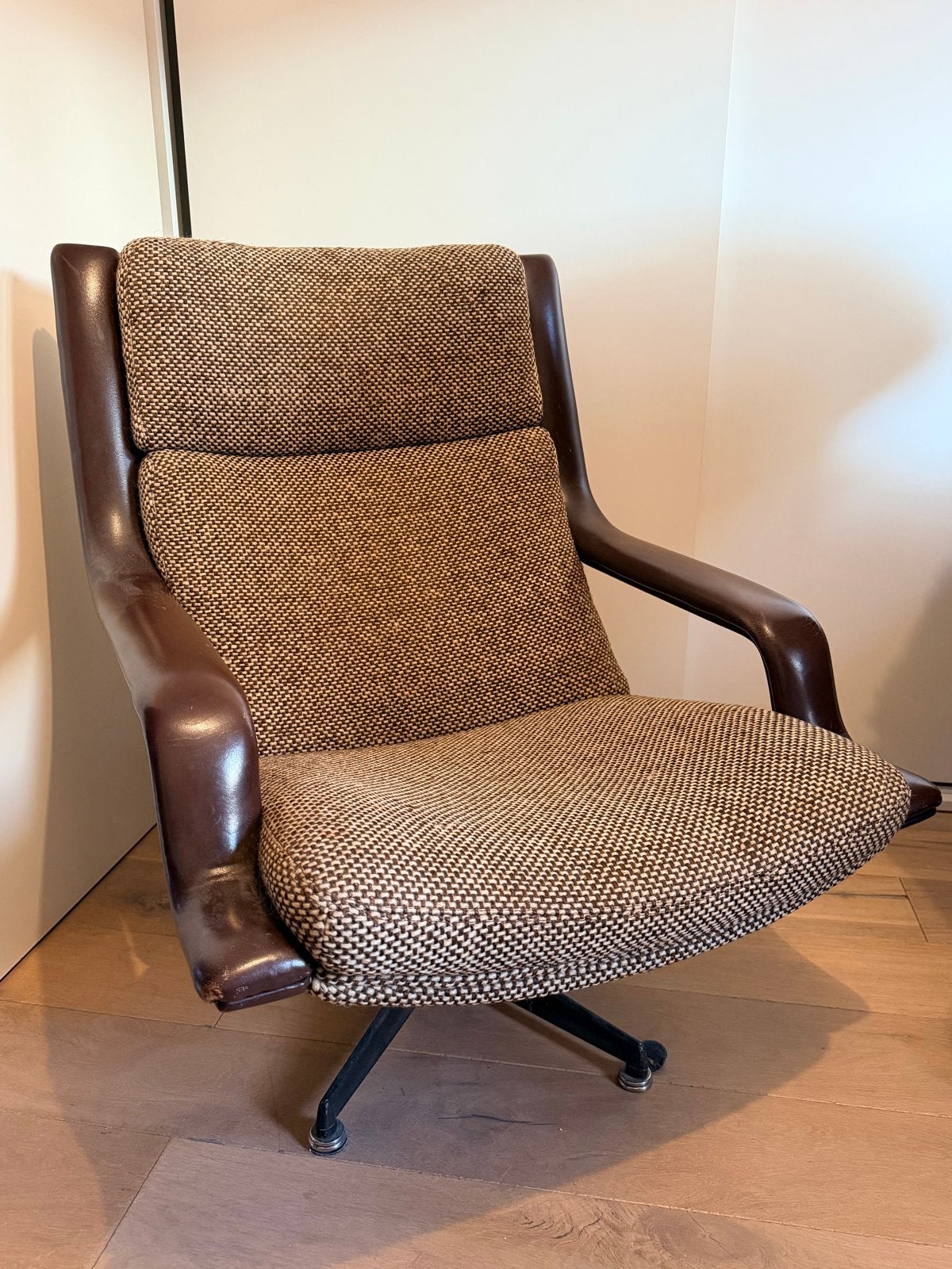 Vintage Artifort F140 Fauteuil - Geoffrey Harcourt Jaren '70, Ophalen, Gebruikt, Leer, 75 tot 100 cm