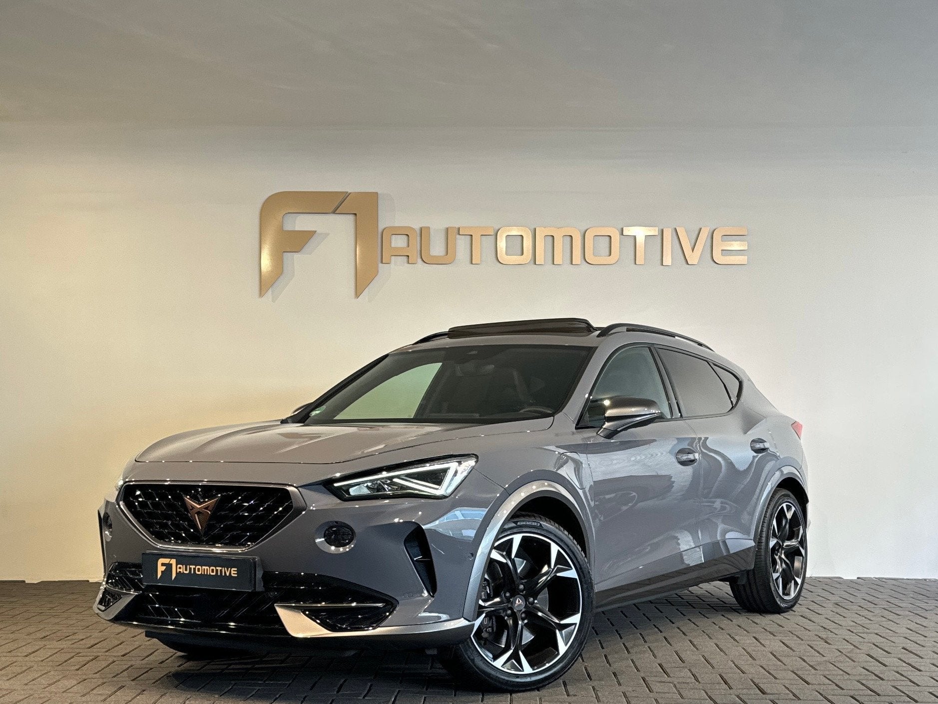 Cupra Formentor 1.4 e-Hybrid VZ Copper Edition Pano|360 Came, Auto's, Cupra, Gebruikt, Euro 6, 4 cilinders, Hybride Elektrisch/Benzine